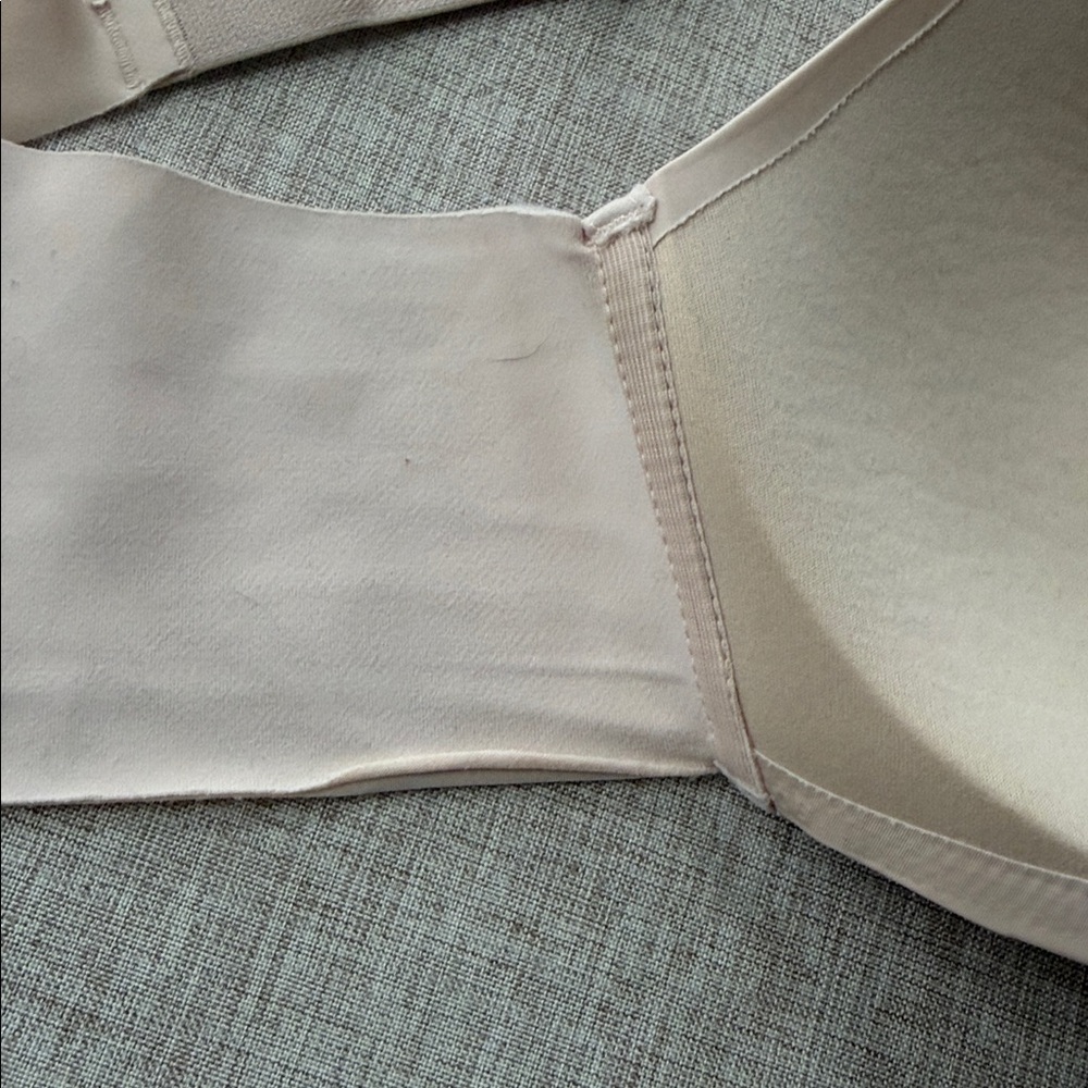 Soma Vanishing 360 Wireless Bra nude t shirt size 40B‎ - Picture 5 of 8